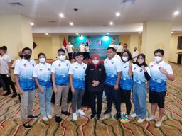 Lepas 71 Atlet dan 19 Pelatih Jatim, Ini Pesan Gubernur Khofifah