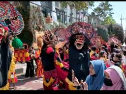 Ratusan Seniman Reog Surabaya Gelar Demo Protes Reog Diklaim Malaysia