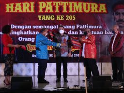 Wali Kota Eri Diangkat Jadi Warga Kehormatan Maluku