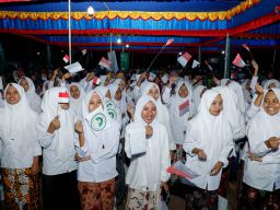 Konsisten Dorong Moderasi Beragama, Ganjar Diidolakan Ribuan Santri untuk Presiden 2022