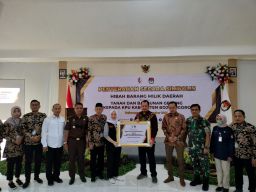 KPUD Bojonegoro Terima Hibah Tanah dan Bangunan dari Pemkab