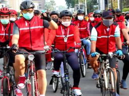 Sekjen PDIP Sambangi Surabaya, Bakal Gowes Bareng Eri Cahyadi dan Kada Se-Jatim