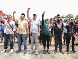 Ganjar Presiden 2024' Kian Menguat, Warga Desa se-Madura: Dia Berkontribusi Nyata Membangun Desa