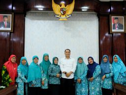 Wali Kota Surabaya Ajak Muhammadiyah dan NU Bergandengan Tangan untuk Kepentingan Umat