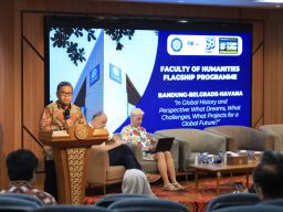 Konferensi di Unair, Hasto Paparkan Pemikiran Geopolitik Bung Karno