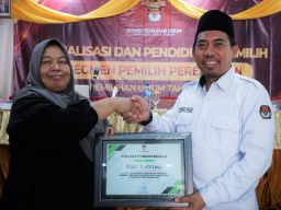 KPU Jatim Berikan Sosialisasi Pemilih Perempuan di Pasuruan