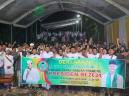 Kepincut Ekonomi Pesantren, Ribuan Kyai Muda di Ngawi Dukung Ganjar Nyapres 2024