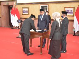 Iksan Resmi Jabat Sekda Pemkot Surabaya