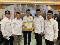 Surabaya Raih Dua Penghargaan di Ajang BAZNAS Award 2023