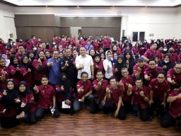 Wali Kota Eri Cahyadi bersama Pendamping PKH Terus Bergerak Entas Kemiskinan
