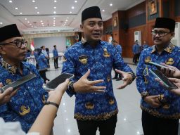 Pengukuhan KORPRI, Wali Kota Eri Ingatkan Jaga Netralitas ASN Jelang Pemilu 2024