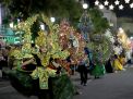 Pertama Kali Digelar Pemkot Surabaya, Gemerlap Light Parade Hiasi HJKS ke-730