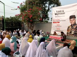 Gus-Gus Ganjar Tahlil dan Istigasah Bareng Jemaah Majelis Taklim Sidoarjo: Doakan Ganjar Presiden 2024
