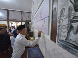 Ini Alasan Wali Kota Eri Cahyadi Kembalikan Nama SDN Sulung