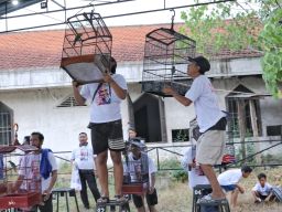 Ganjar Creasi Gelar Kontes Burung dan Rangkul Kicau Mania Sidoarjo