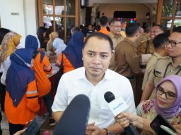 Miliki Potensi Ekonomi Besar, Wali Kota Eri Bentuk Bank Sampah Tingkat Surabaya
