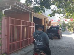 Tim Densus 88 Amankan Warga Karang Klumprik Diduga Terkait Ikut Jaringan Teroris