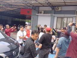 Pelimpahan Tahap Dua, Polisi Serahkan Ronald Tanur Pembunuh Pacar ke Kejari Surabaya