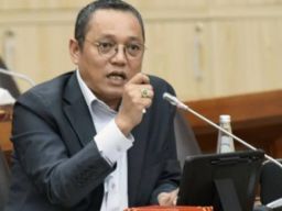 Ada Perintah Penghentian Rekapitulasi Suara, Deddy Yevri Minta KPU Beri Penjelasan
