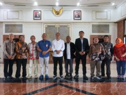Wali Kota Eri Lantik 3 Bawas PD Pasar Surya