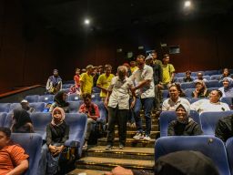 Film "Kartolo Numpak Terang Bulan": Cermin Kehidupan dan Karakter Warga Surabaya