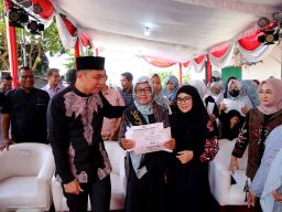 Jelang Lebaran, Penjahit Benang Emas di Surabaya Raup Omset Rp 65 Juta