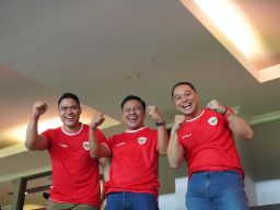 Eri Cahyadi Nonton Timnas, Kompak Bareng Ketua Gerindra dan Golkar Surabaya