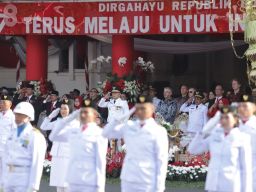 Upacara HUT ke 79 RI,.Pemkot Surabaya Sediakan Ribuan Kursi untuk Warga