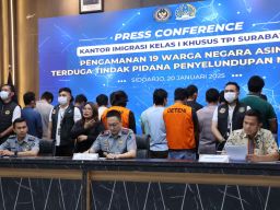 Imigrasi Surabaya Gagalkan 17 Warga Nepal Ilegal Tujuan Eropa 