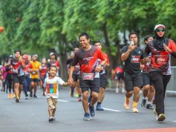Soekarno Run: Merajut Ragam Harapan Warga Kota Surabaya