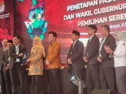 Gelar Rapat Pleno Terbuka, KPU Jatim Tetapkan Gubernur dan Wakil Gubernur Terpilih di Pilkada 2024