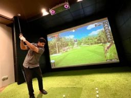 Brawijaya Driving Range Luncurkan Golf Simulator Premium di Surabaya