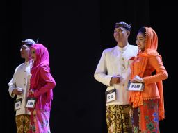 294 Peserta Berebut Tiket Final Cak dan Ning Surabaya 2025