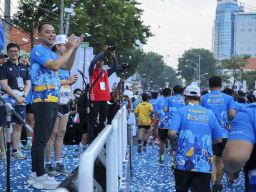 ISOPLUS Marathon 2025, 9.000 Pelari Ramaikan Jalanan Surabaya