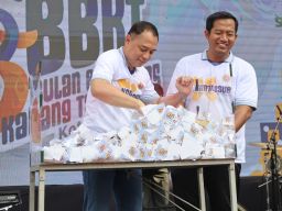 Wali Kota Eri Cahyadi Terima “Dasa Cita” pada Puncak BBKT 2025