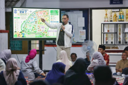 Wali Kota Eri Ajak Gen Z Surabaya Bergerak Lakukan Pemilahan Sampah