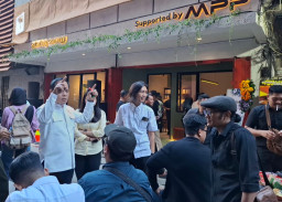 Semanggi Naik Kelas, Kini Hadir di Tunjungan