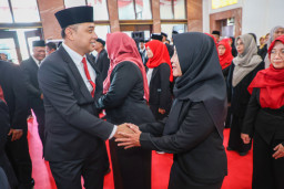 Jelang Mutasi, Eri Minta Pejabat Perempuan Kantongi Restu Suami