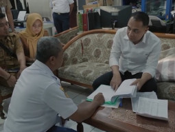 Eri Cahyadi Soroti Dugaan Setoran Tunai Jukir di Surabaya