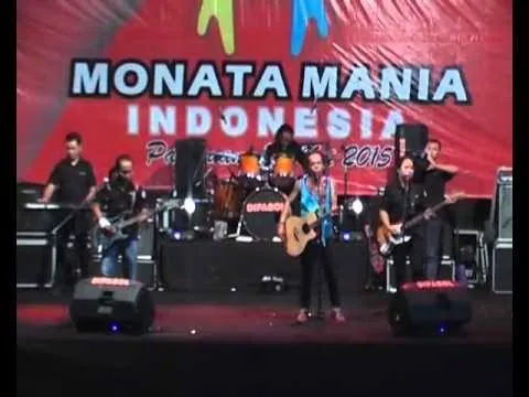 Monata Pecah,MMI Terbelah
