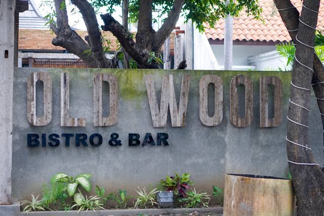 Pedangdut Corak Seperti Ini Yang Di Cari Old Wood Bar
