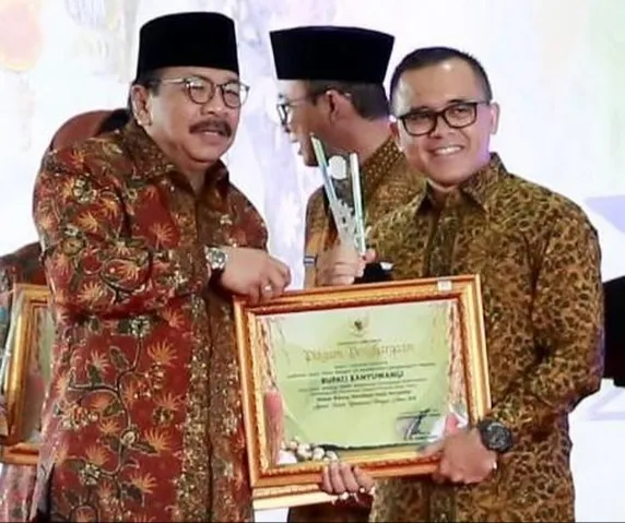 Di Hari Pangan Sedunia, Banyuwangi Dapat Penghargaan Ini Dari Gubernur Jatim