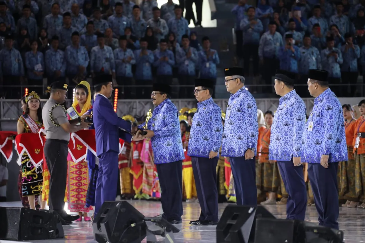 Pakde Karwo, Gubernur Pertama Yang Raih Penghargaan Korpri Award