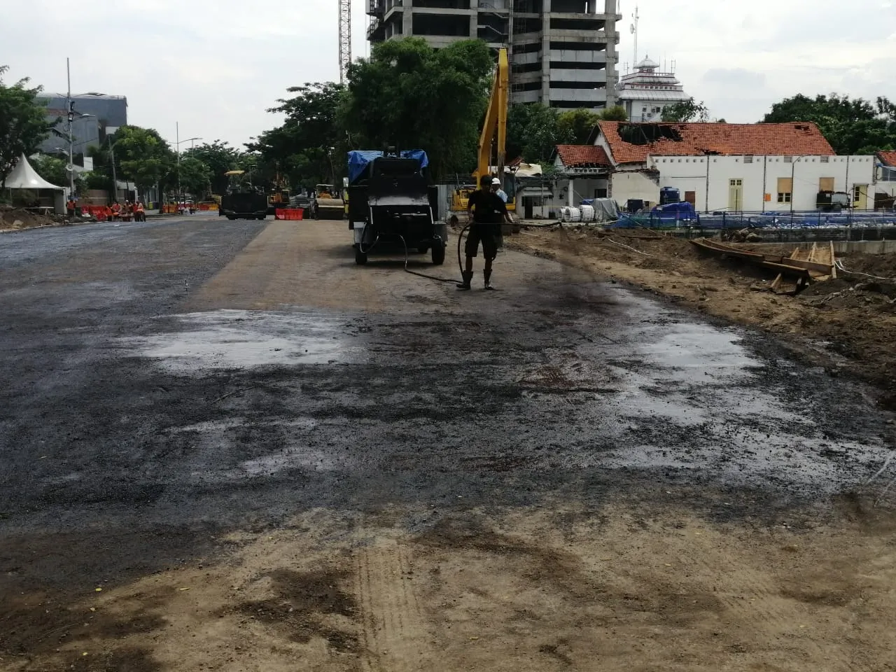 Jalan Raya Gubeng Bisa Digunakan, Risma Minta Tunggu Hasil Uji Coba Besok