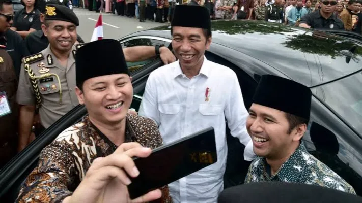 SCG: Ada Bau Tak Sedap Emil Dardak vs Wabup Ipin