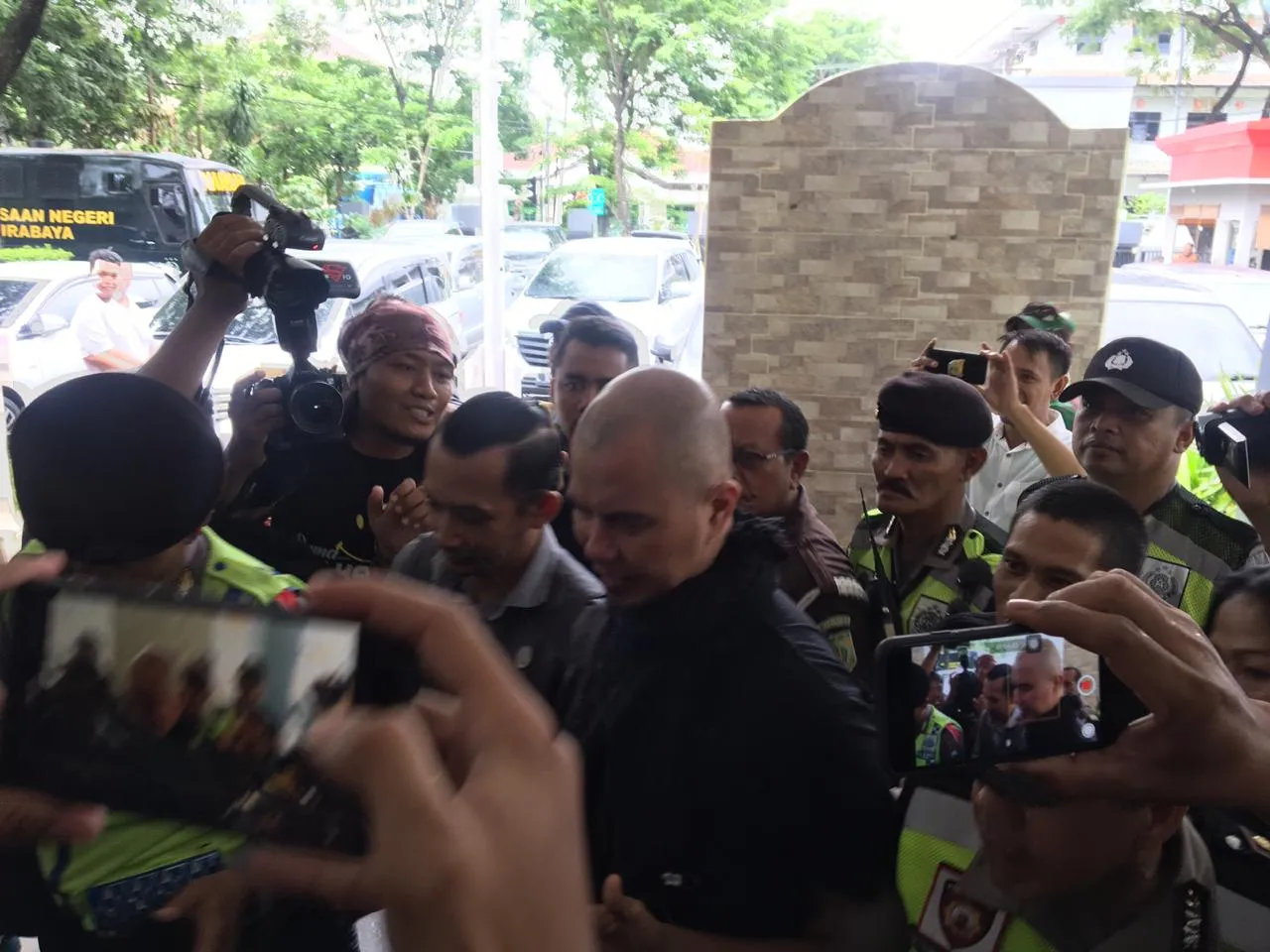 Berkas Ahmad Dhani Kasus Pencemaran Nama Baik Dilimpahkan ke Kejari Surabaya