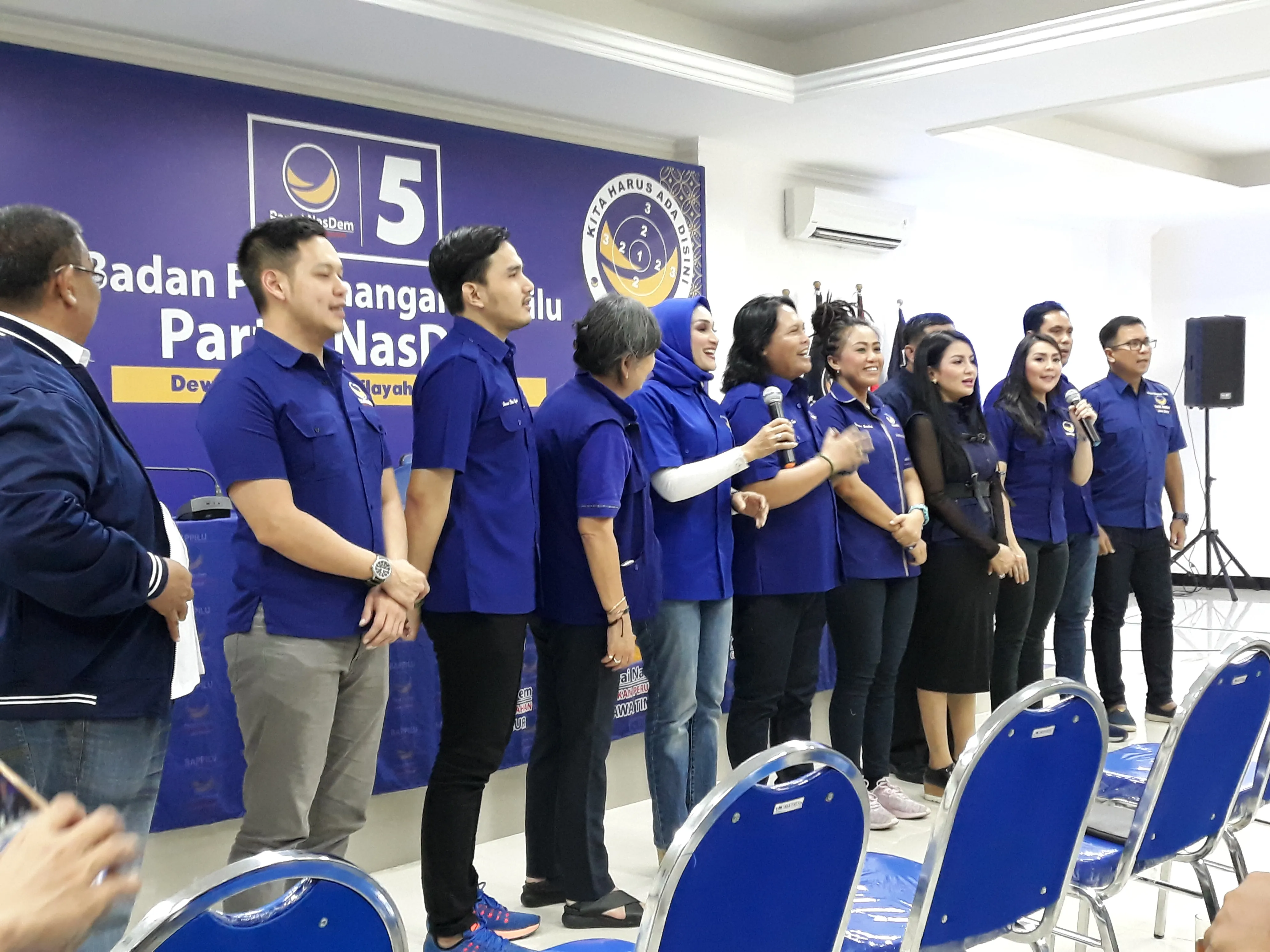 Nasdem Jatim Canangkan Gerakan Moral Hormati Guru Di Surabaya
