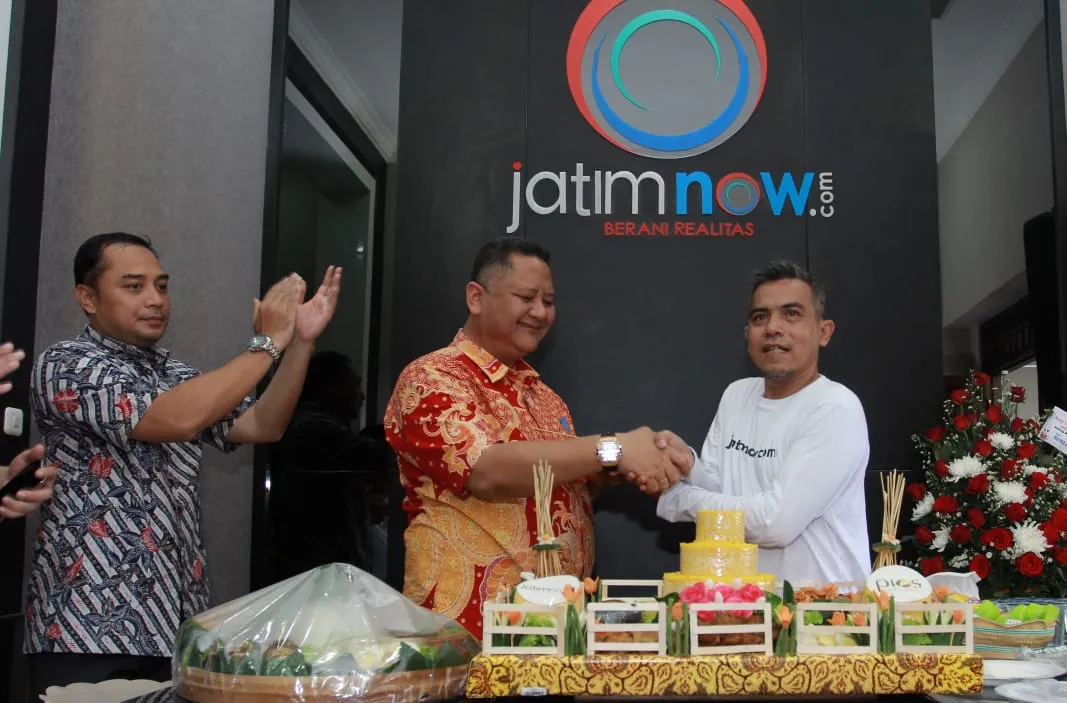 Eri Sering Tampil Bareng Risma, Politisi Demokrat : Publik Jangan GR