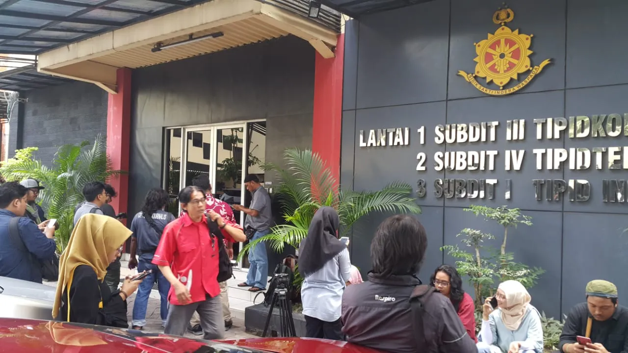 Polda Jatim Benarkan KPK OTT Ketum Parpol