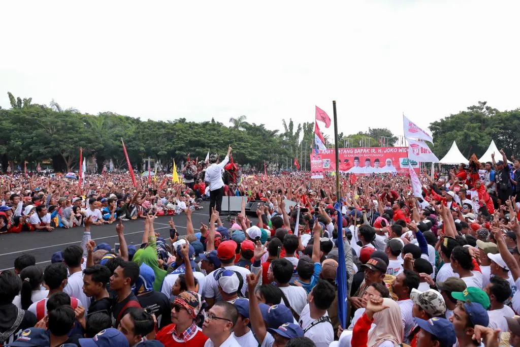 Di Hadapan Anak Muda Banyuwangi, Jokowi Blak-Blakan Kisah Hidupnya